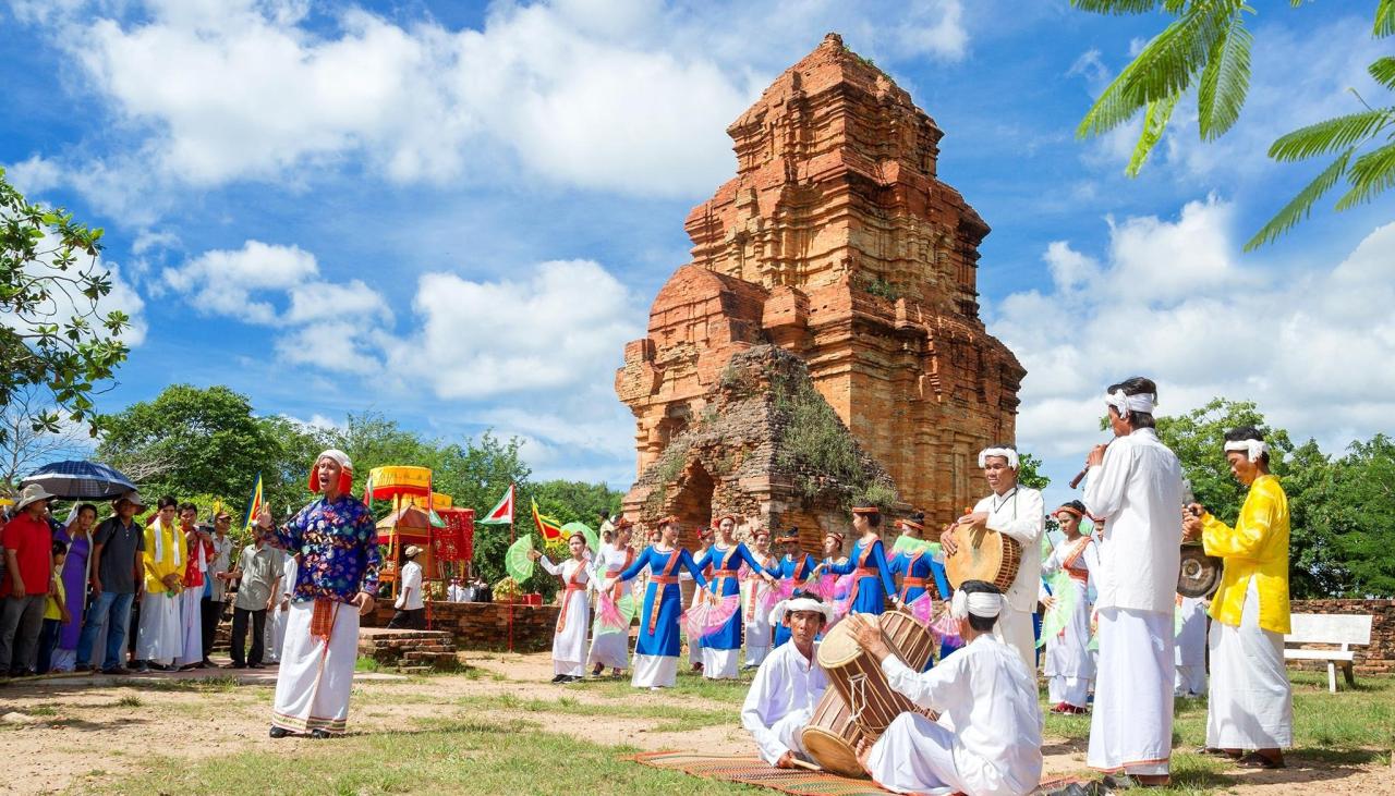 Spiritual Journey: Visiting Famous Religious Destinations in Binh Thuan Spiritual Journey: Visiting Famous Religious Destinations in Binh Thuan