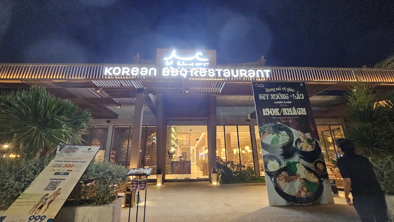 Suggest 12 Delicious Restaurants Near NovaWorld Phan Thiet - MUINE EXPRESS